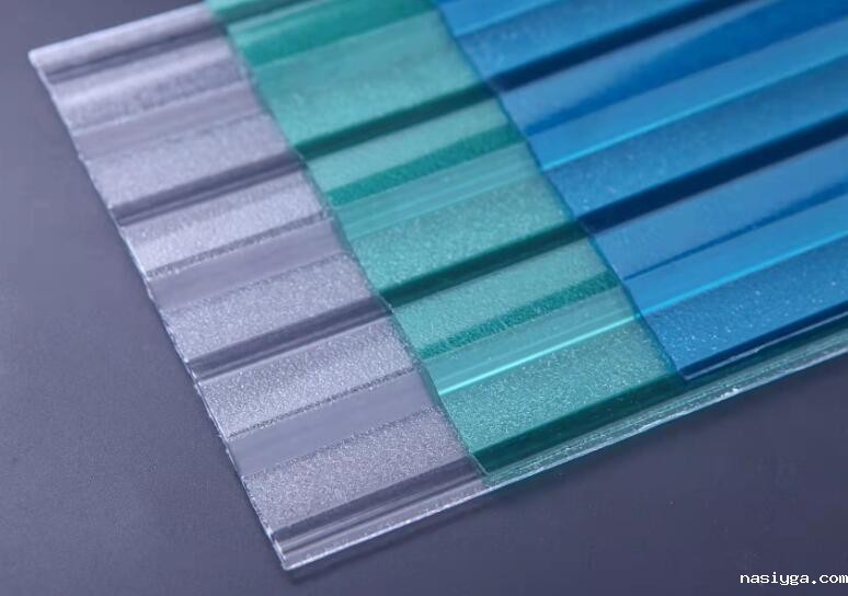 PC瓦楞板的种类和安装注意事项