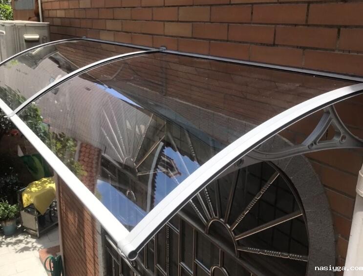 pc耐力板雨棚噪音